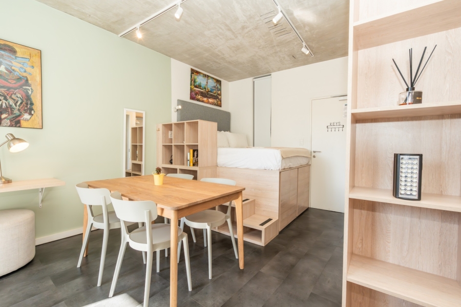 1 Bedroom Property for Sale in Sea Point Western Cape
